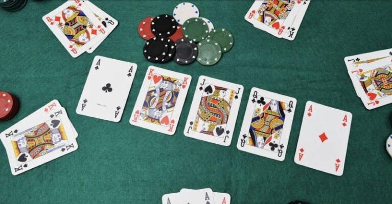 Điểm khác biệt poker Trung Quốc và poker thường nhà cái SV88